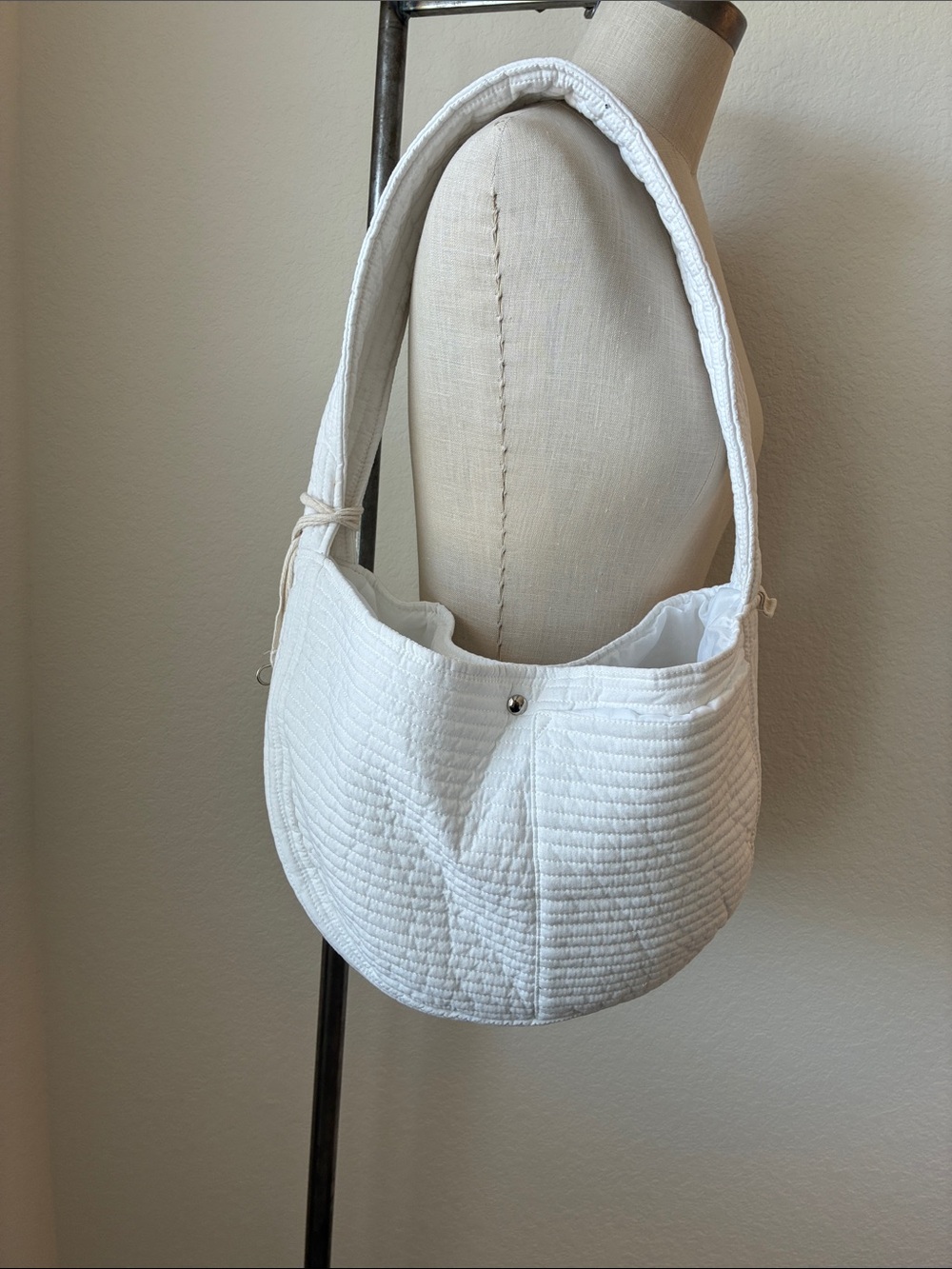 Cream Quilted Half-Circle Shoulder Bag Unbranded